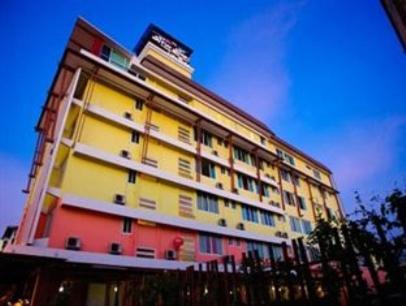 Much-Che Manta Boutique Hotel Udon Thani Exterior photo
